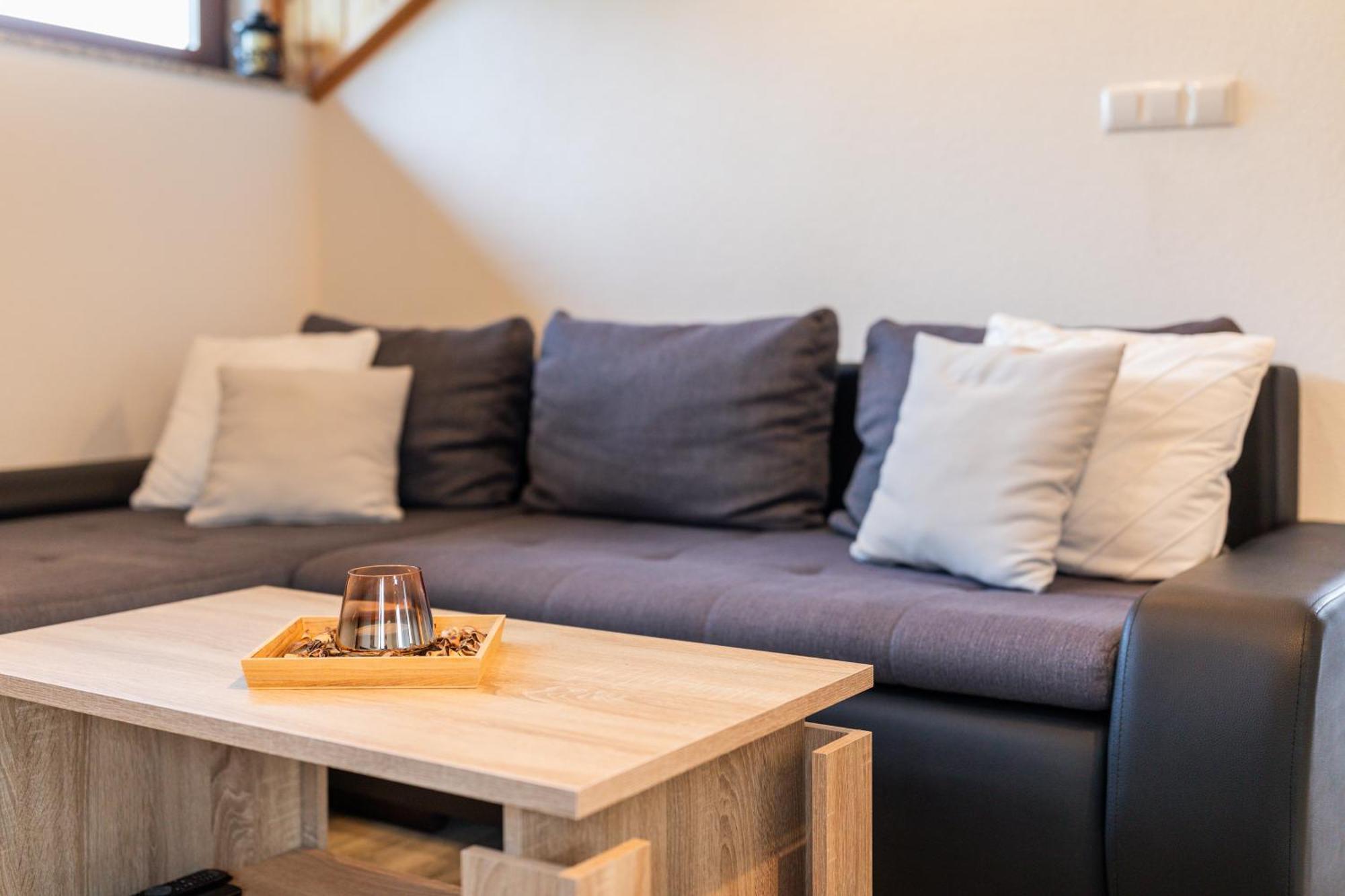 Apartment Sara Rakovica Dış mekan fotoğraf