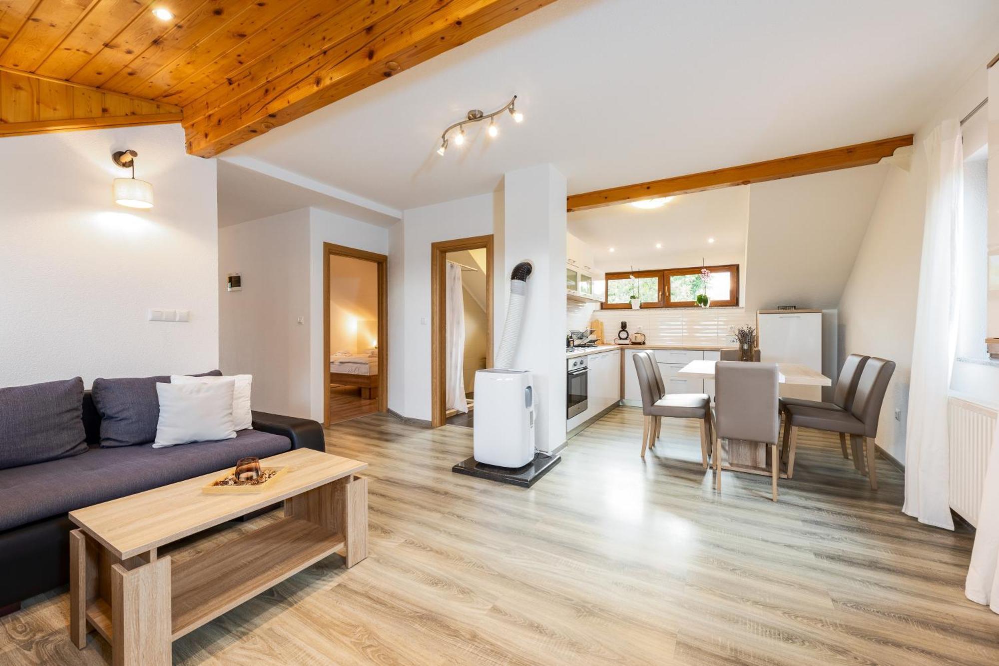 Apartment Sara Rakovica Dış mekan fotoğraf